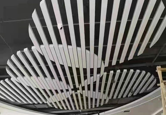 OEM Aluminio Cuadrado Paso 1 X 1 Aluminio aleación Cuadrado Tubo de Tubos con agujeros