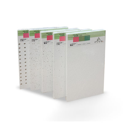 Tabla de techo de fibra mineral cuadrada 2 x 4 azulejos de techo con material a prueba de sonido