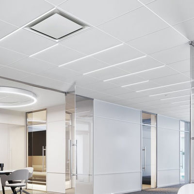 Placas de techo cuadradas suspendidas de fibra mineral 2x2 para la demanda de decoración de Pakistán